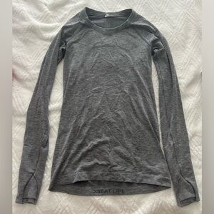Lululemon Swiftly Tech long sleeve (full length)